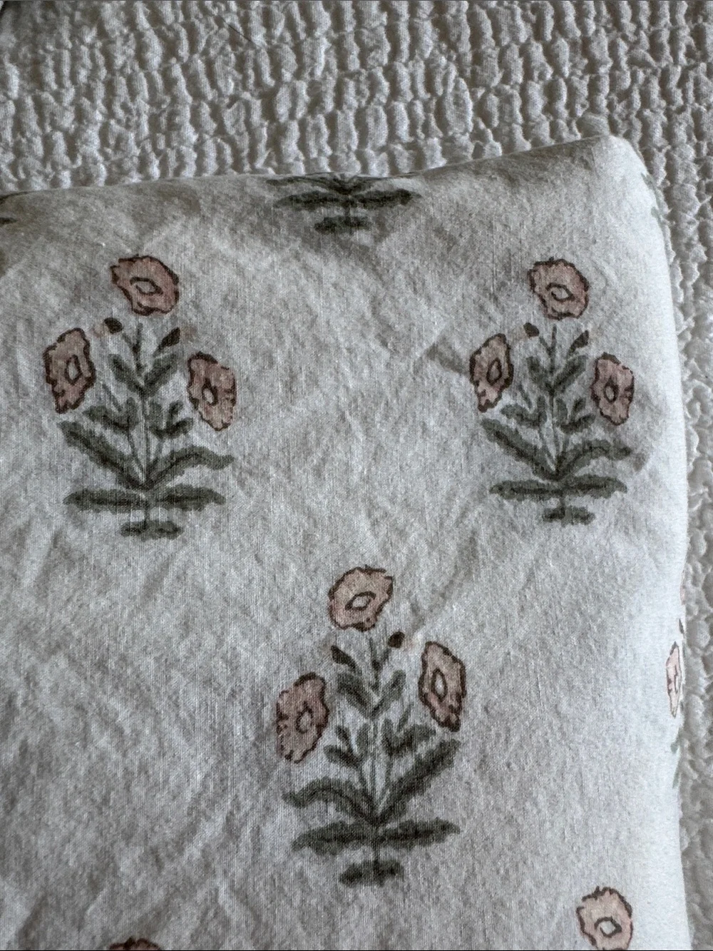 Pottery Barn Teen Floral Pillowcases in Cream, Green, Pink